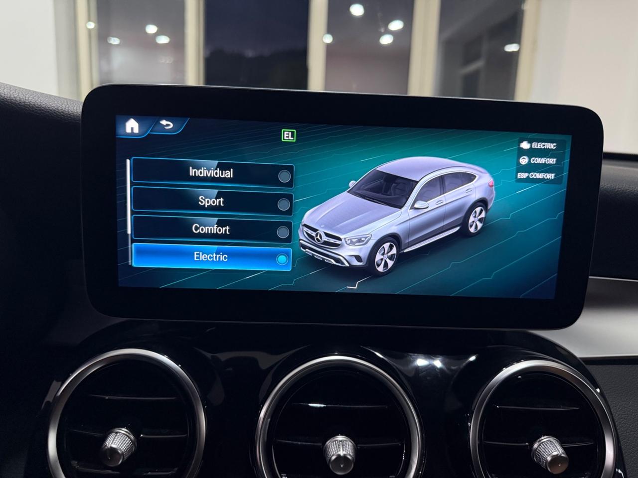 MB GLC 300DE EQ-Power Coupé 306cv OPACO+DESIGNO2022