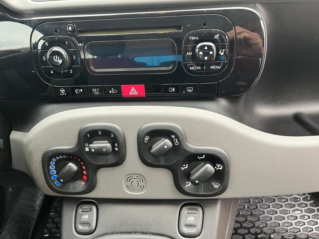 Fiat Panda -1.2 benz-full -km 63000-2018