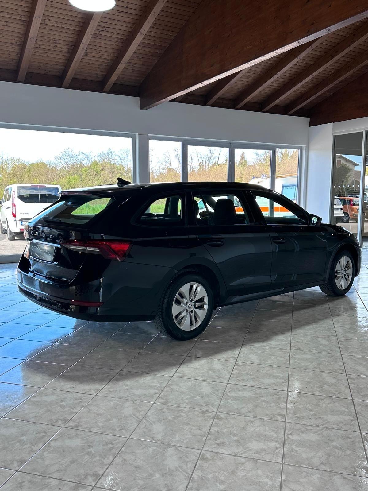 Skoda Octavia 2.0 TDI EVO SCR 150 CV DSG Wagon Executive 2023