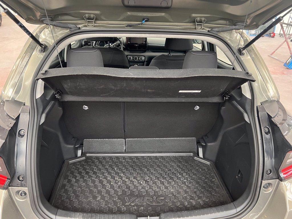 TOYOTA Yaris 1.0 trend del 2022