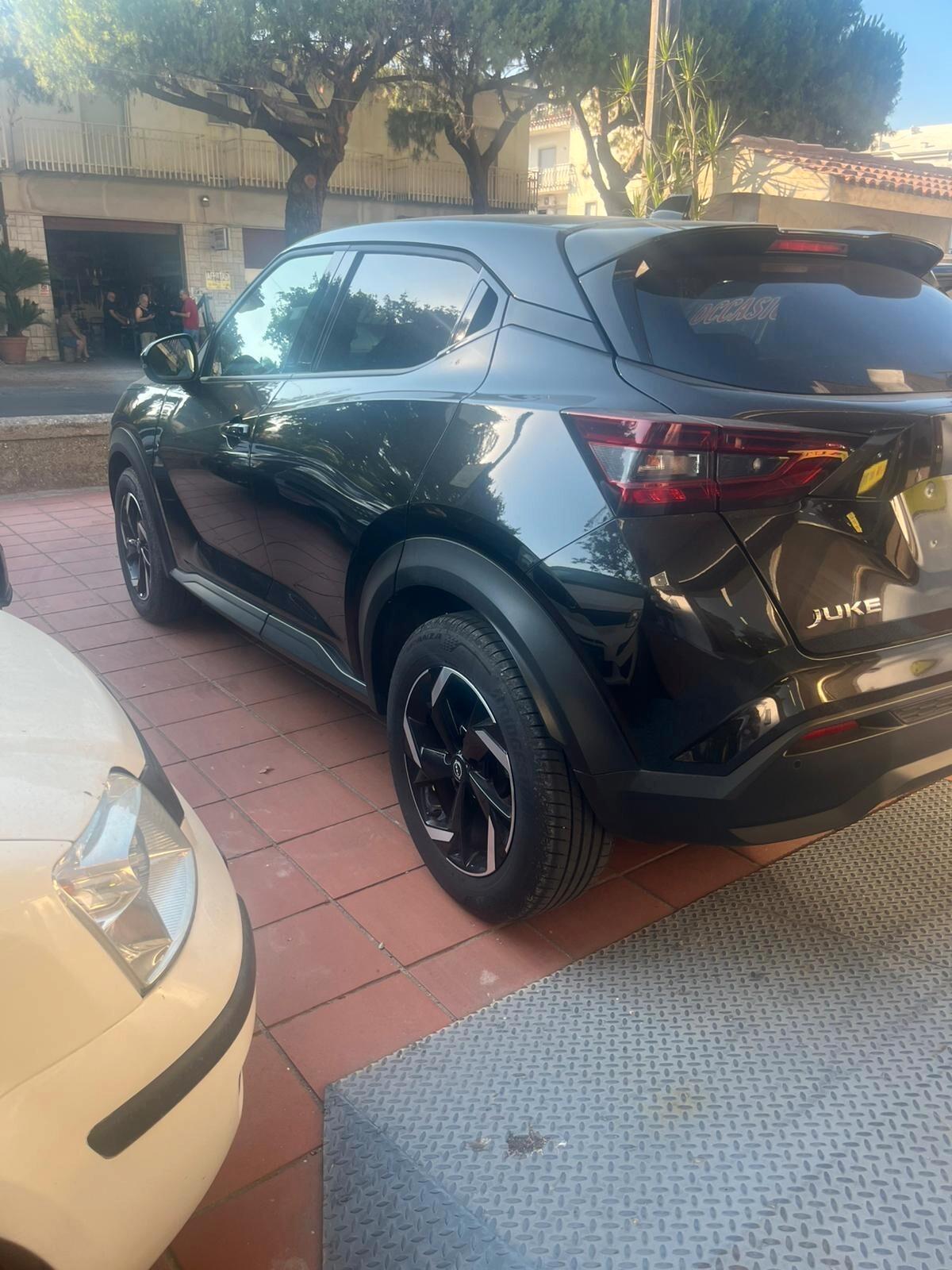 Nissan Juke 1.0 DIG-T 114 CV N-Connecta