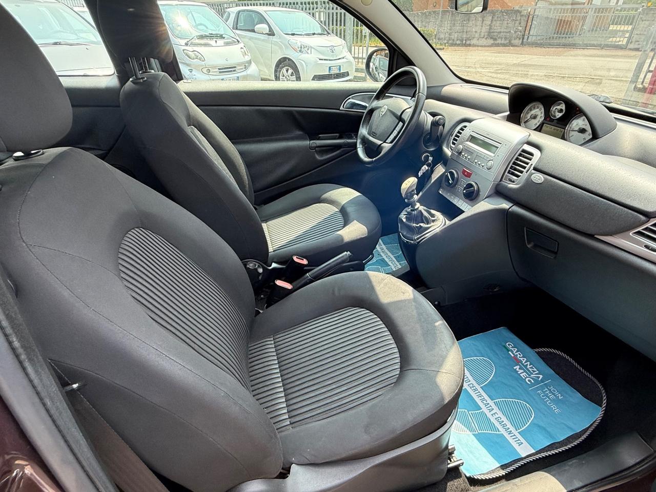 Lancia Ypsilon 1.2 69 CV Platinum
