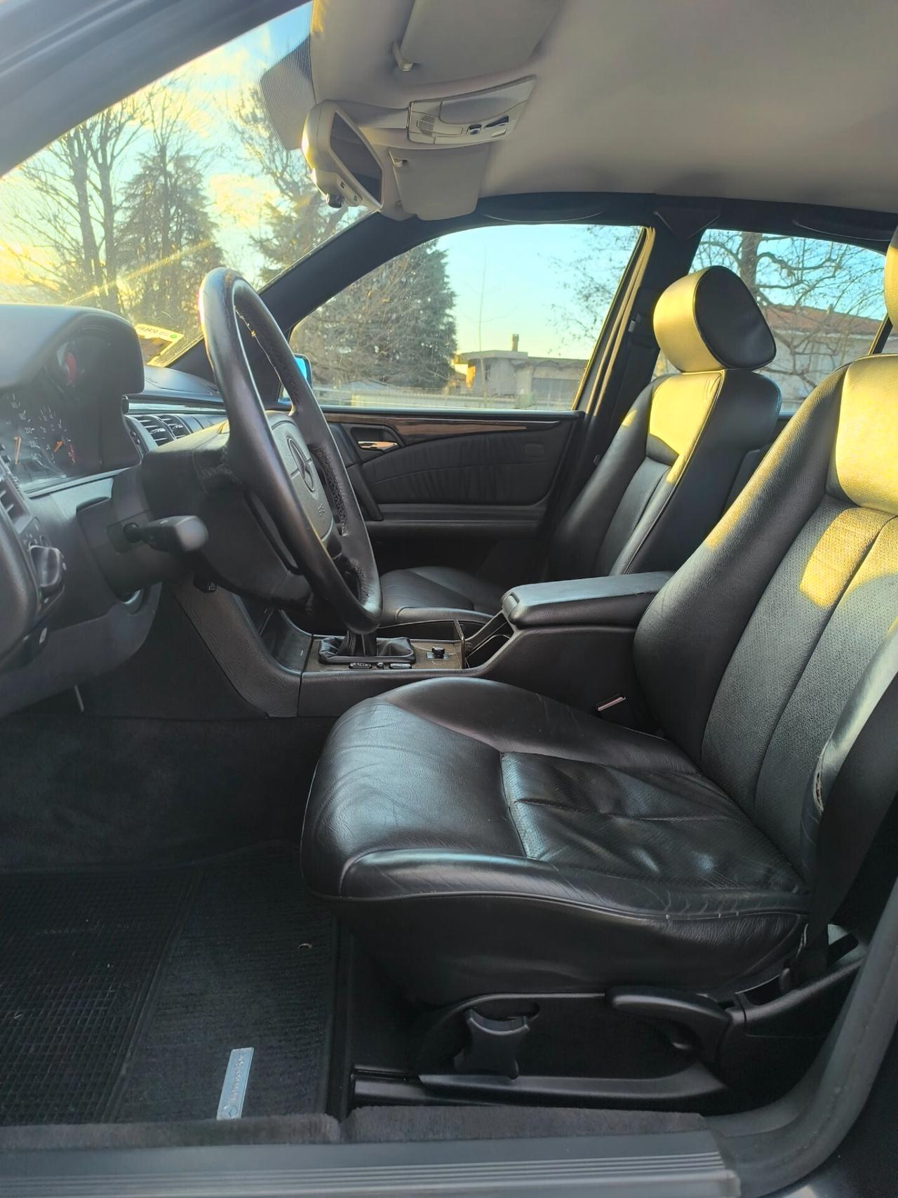 Mercedes-benz E 200 cat Avantgarde