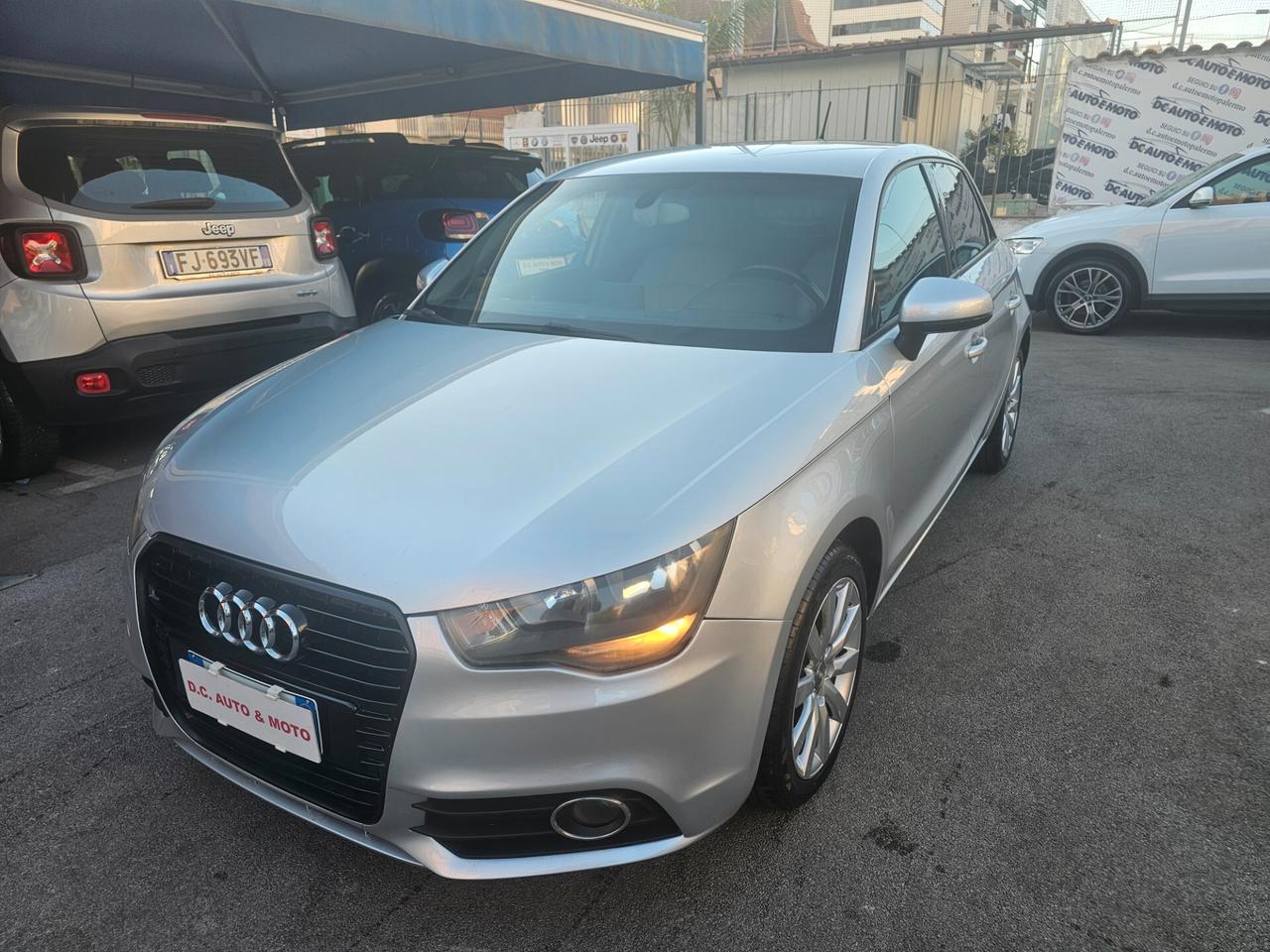 Audi A1 1.6 TDI S tronic 90CV..Da Vetrina..2013
