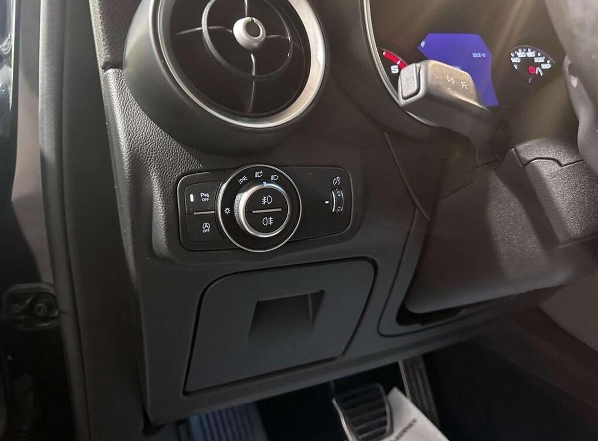Alfa Romeo Stelvio 2.2 Turbodiesel 190 CV AT8 RWD Business