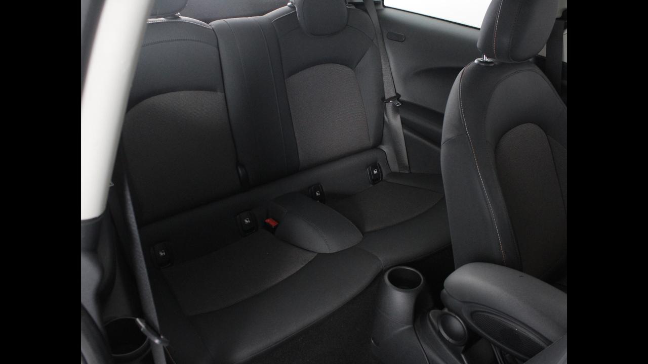 MINI Mini IV F56 2021 3p - Mini 3p 1.5 Cooper Camden auto