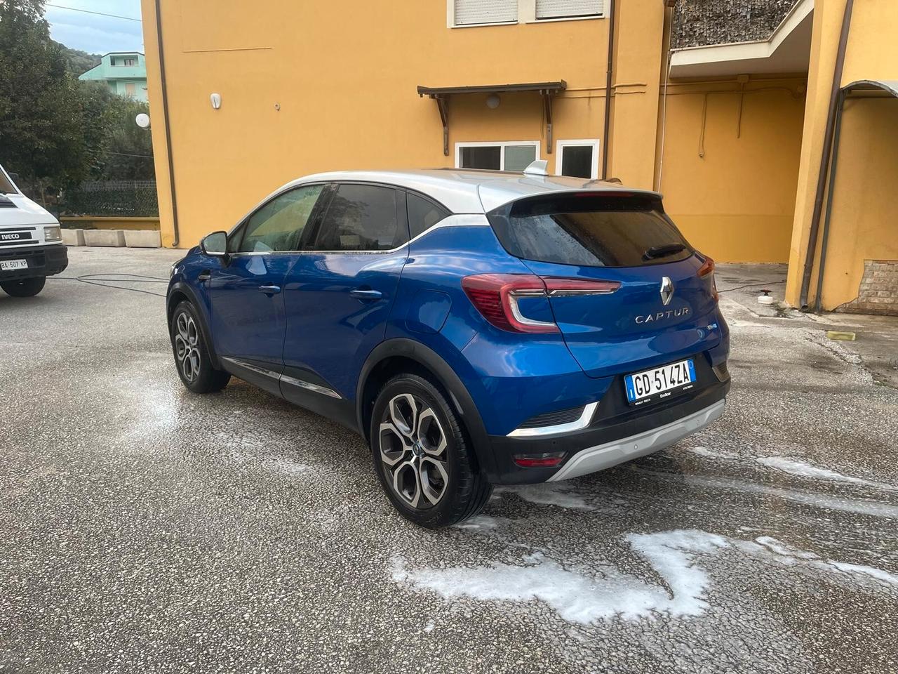 Renault Captur Intens Plug in 150cv