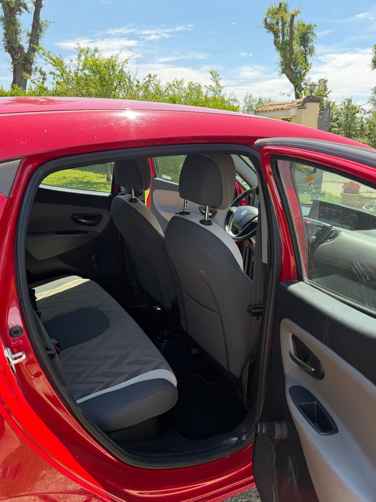 Lancia Ypsilon 1.2 69 CV 5 porte GPL Ecochic Unyca