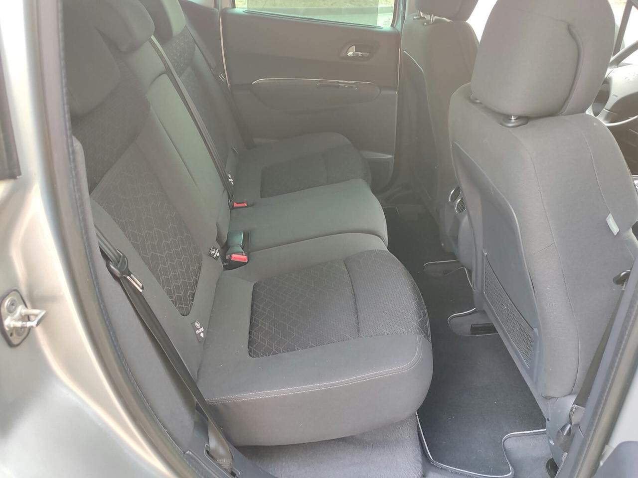 Peugeot 3008 1.6 HDi 115CV PRONTA CONSEGNA