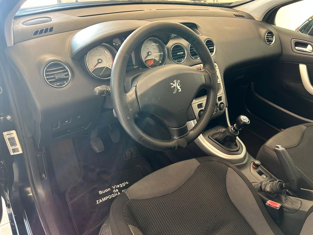 Peugeot 308 2.0 HDi 5p. Féline TETTO - 2007
