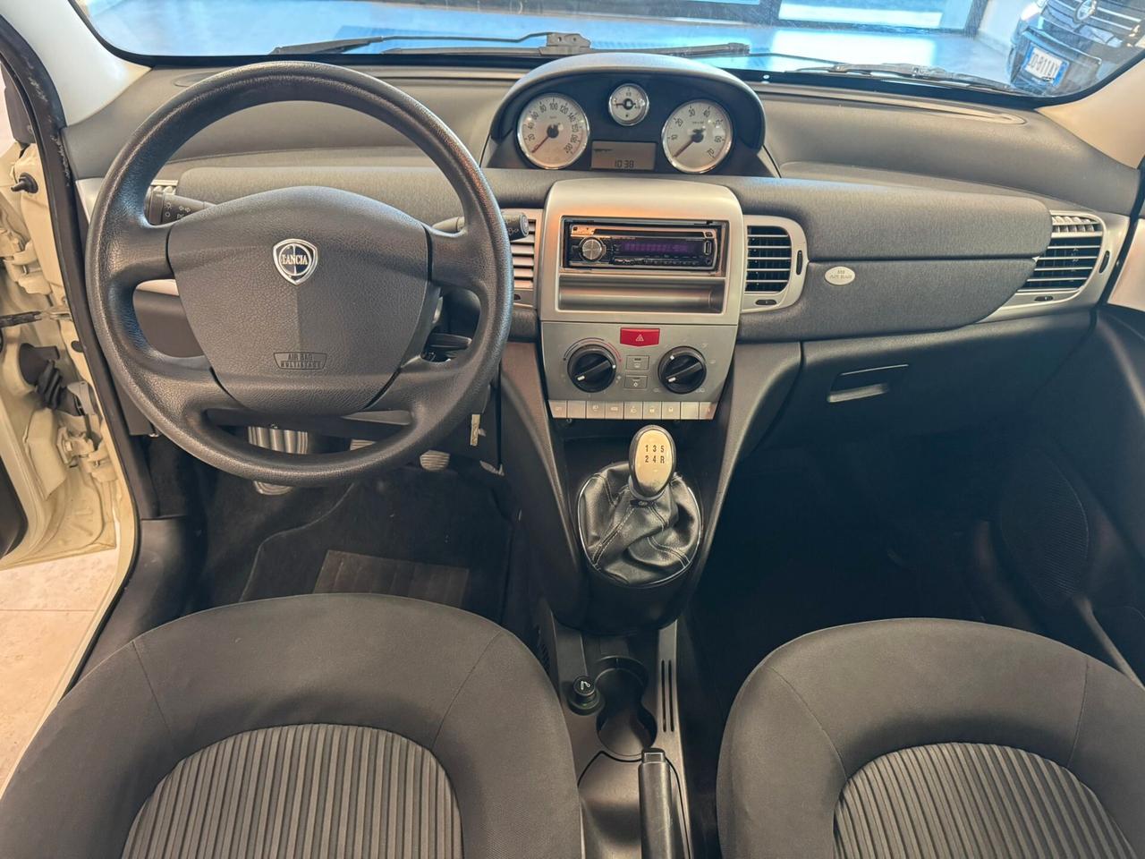 Lancia Ypsilon 1.2 Versus