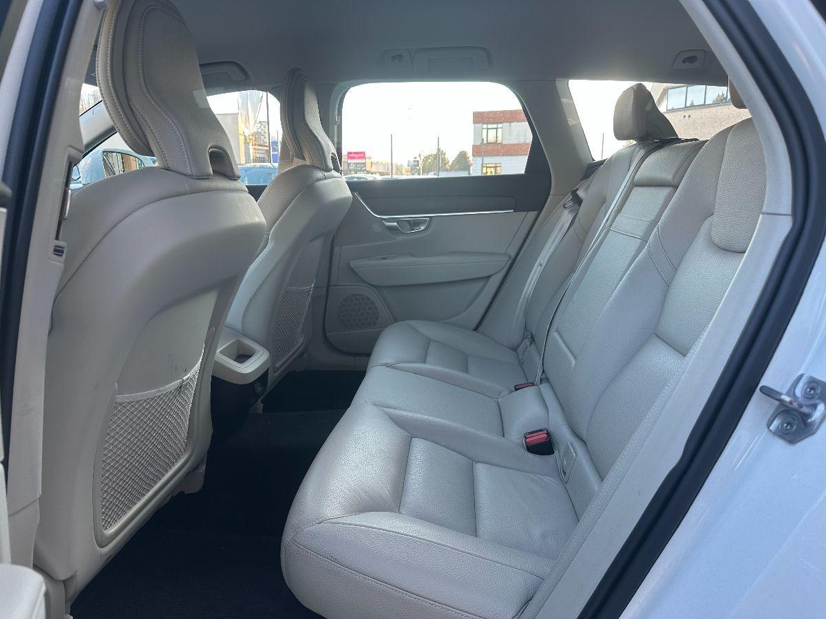 V90 Cross Country 2.0 b4 Business Pro awd auto