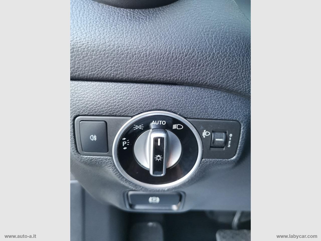 MERCEDES-BENZ GLA 180 d Automatic Sport