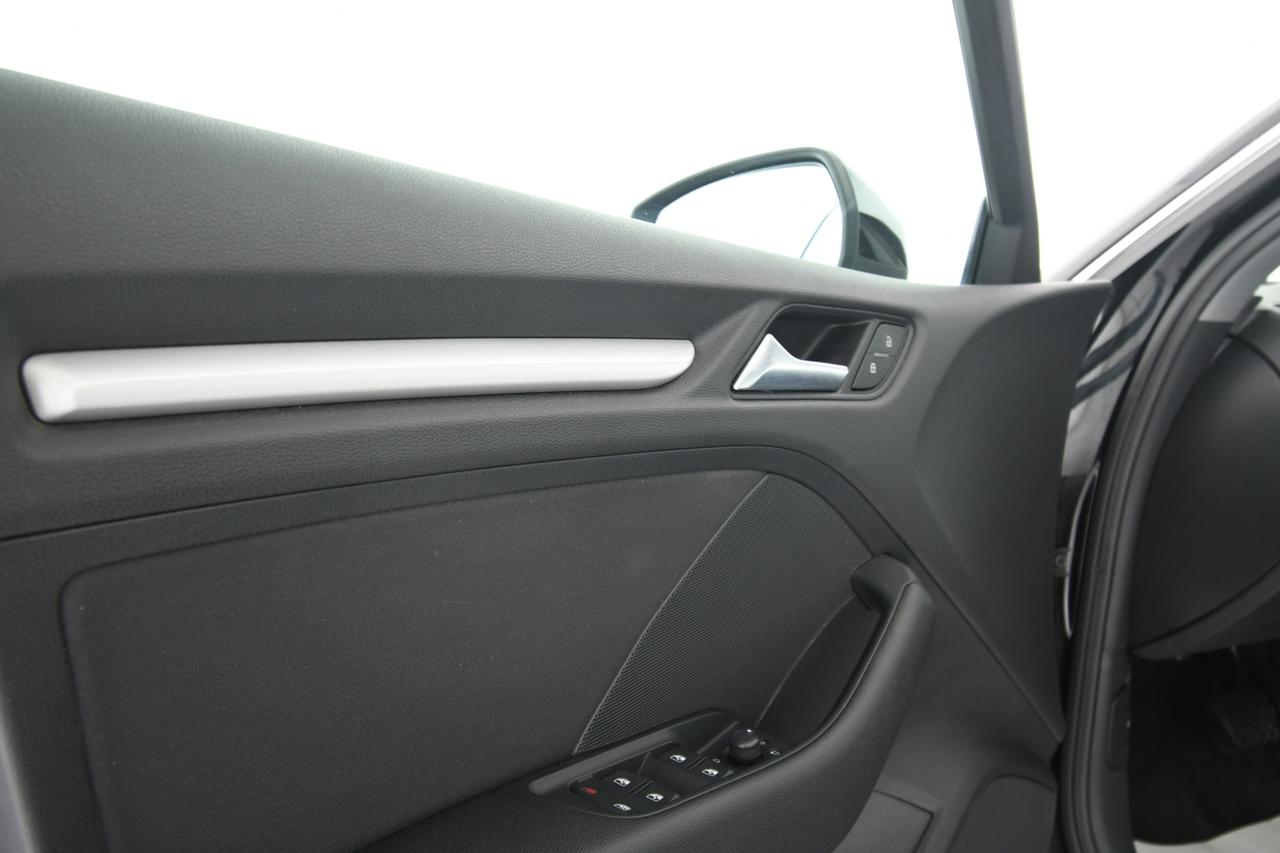 AUDI A3 Sportback 30 1.5 g-tron Admired 131cv BLUETOOTH+LED+NEOPATENTATI