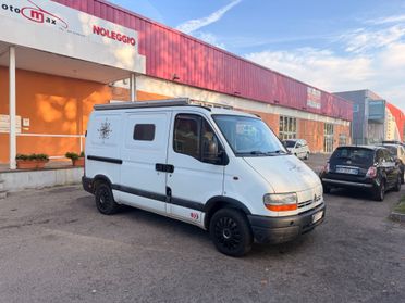 Renault Master T28 2.5 diesel PC Combi