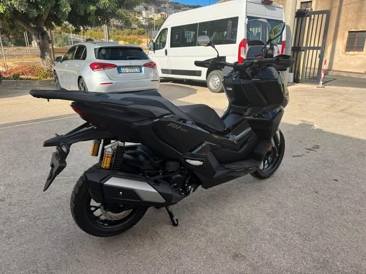 Honda X-ADV 350 NUOVO PRONTA CONSEGNA
