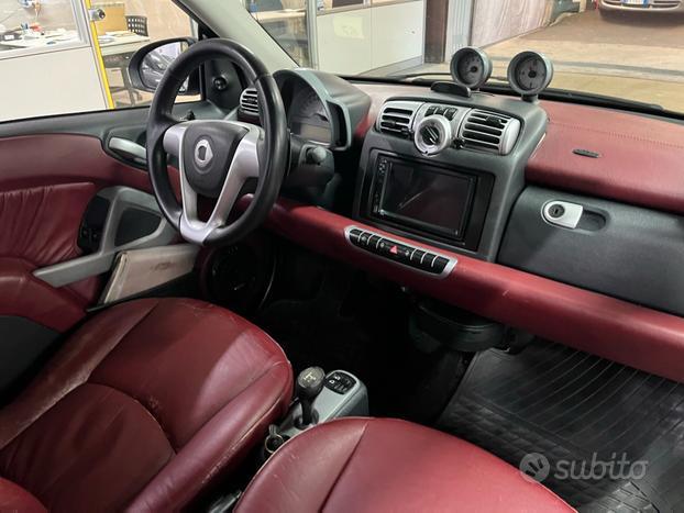 Smart ForTwo CABRIO 1.0 interni in pelle