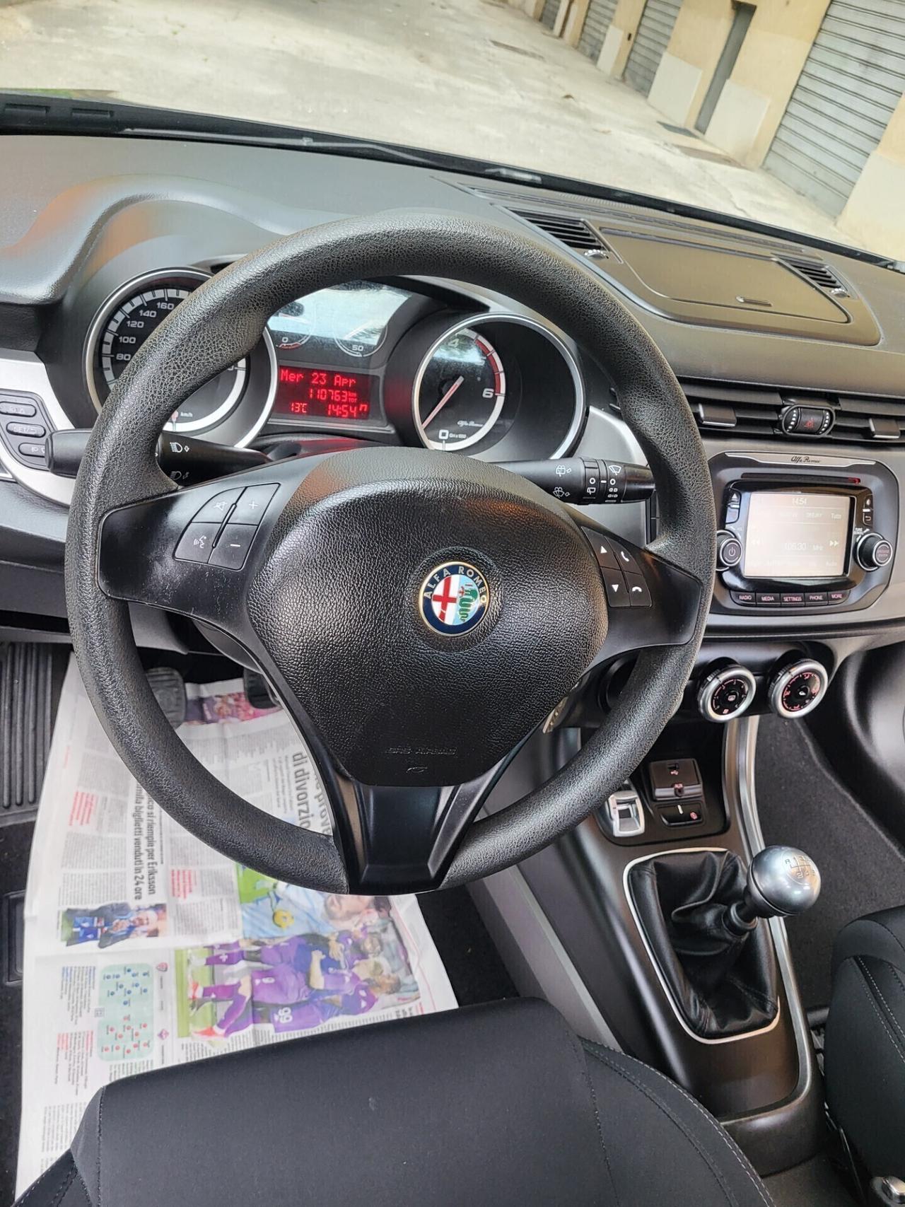 Alfa Romeo GIULIETTA 1,6 JTDM-2-UNICO PROPRIETARIO
