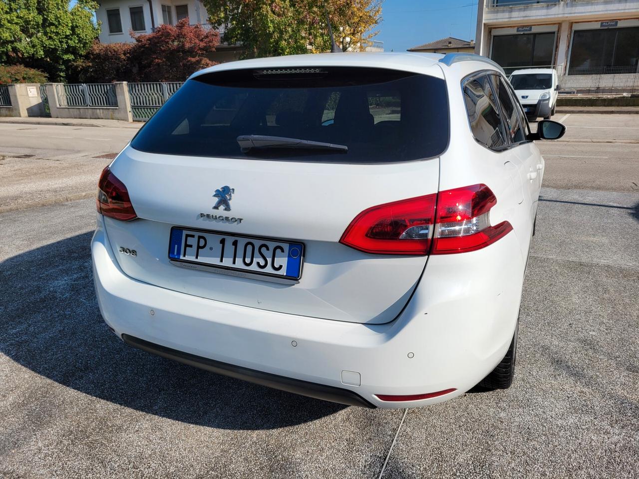 Peugeot 308 1.6 BlueHDi 120 S&S SW Active