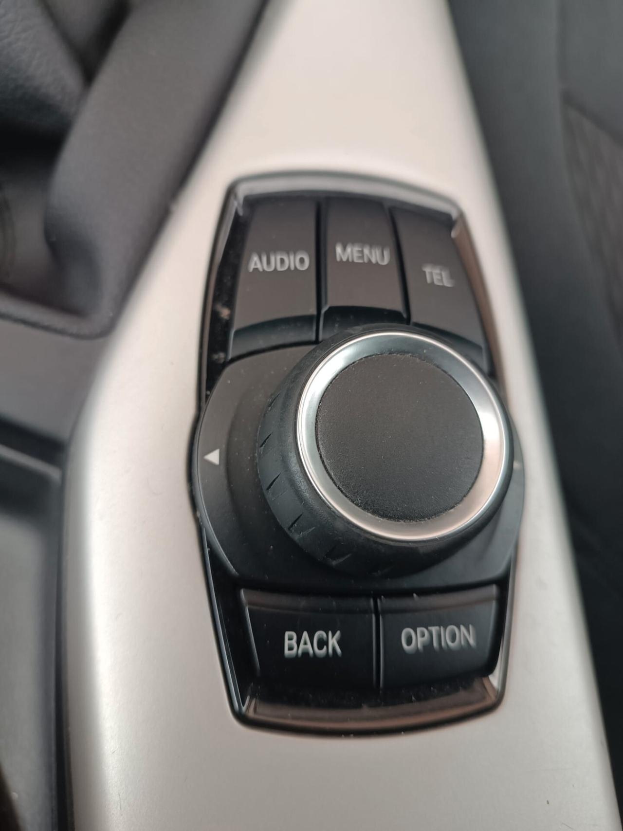 Bmw 114 114i 5p. Urban