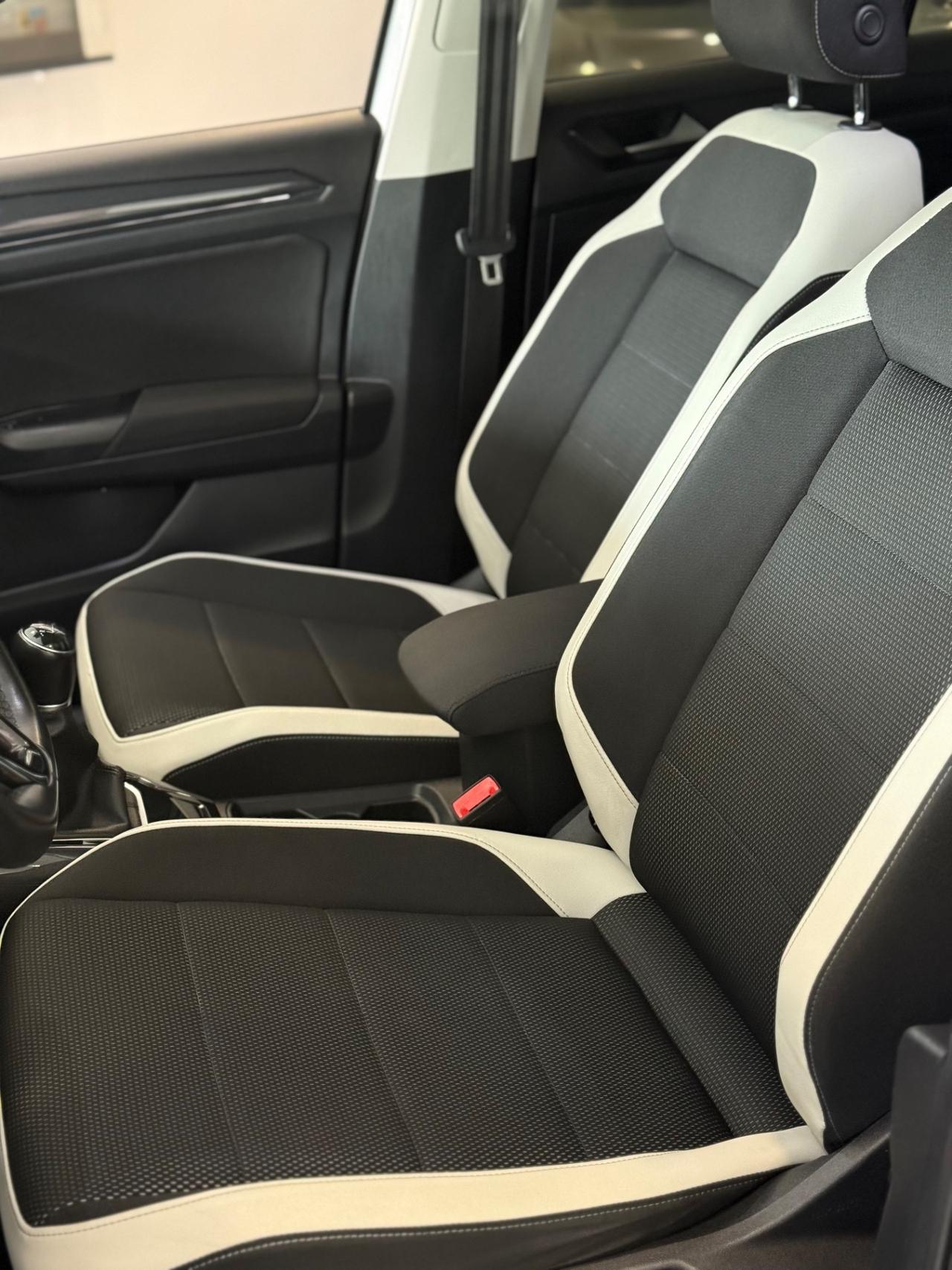 Volkswagen T-Roc 1.6 TDI SCR Business BlueMotion Technology