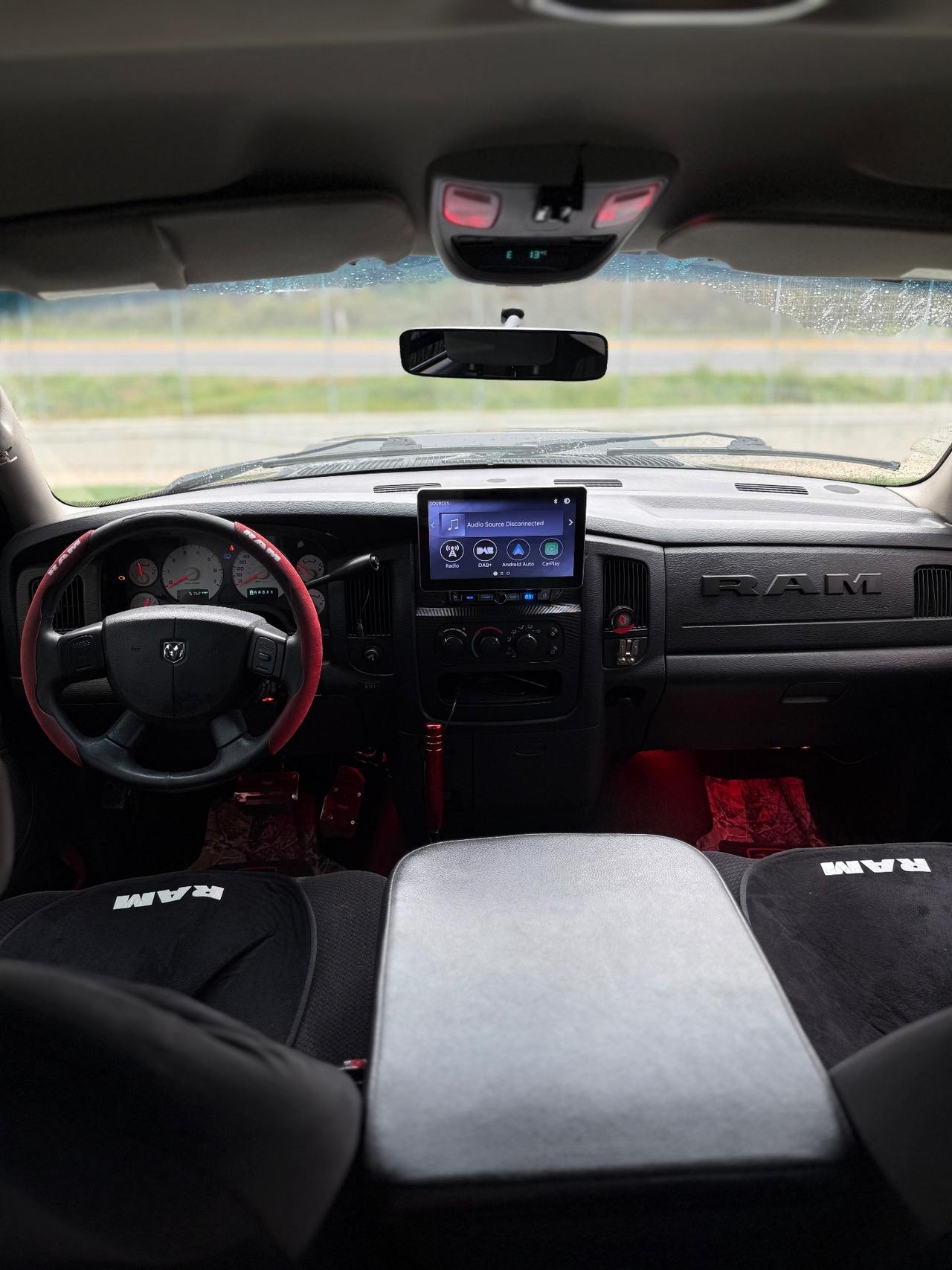 Dodge RAM 1500 4x4 4.7 MAGNUM AUTOCARRO