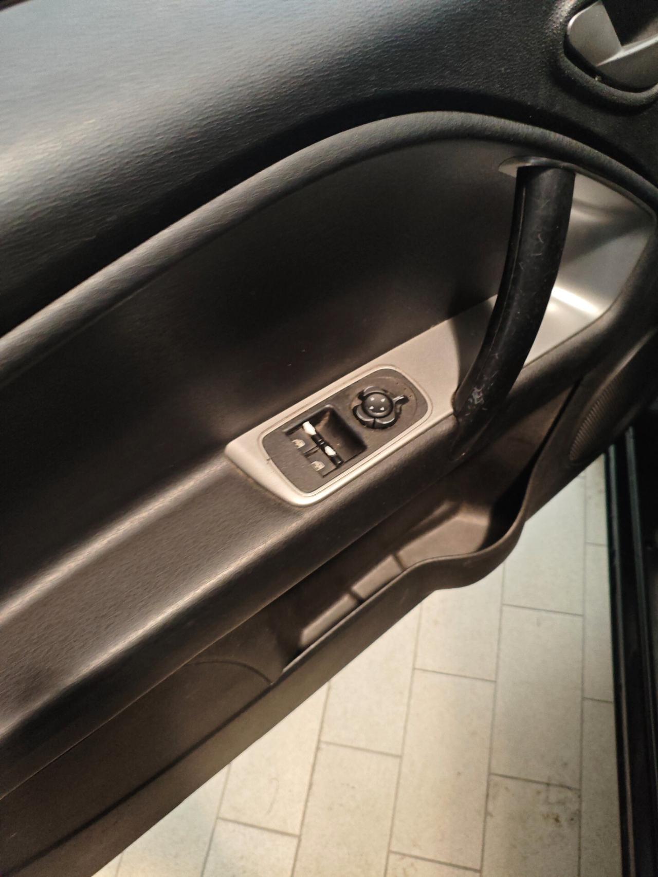 Alfa Romeo MiTo 1.4 105 CV M.air S&S Distinctive Sport Pack