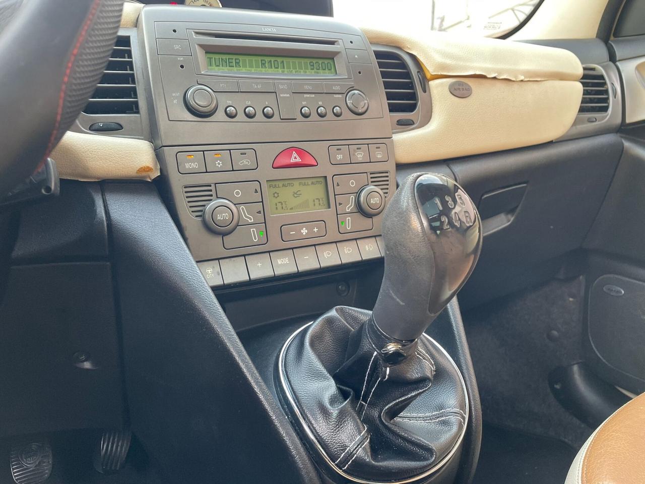 Lancia Ypsilon 1.3 Multijet 16V Platino