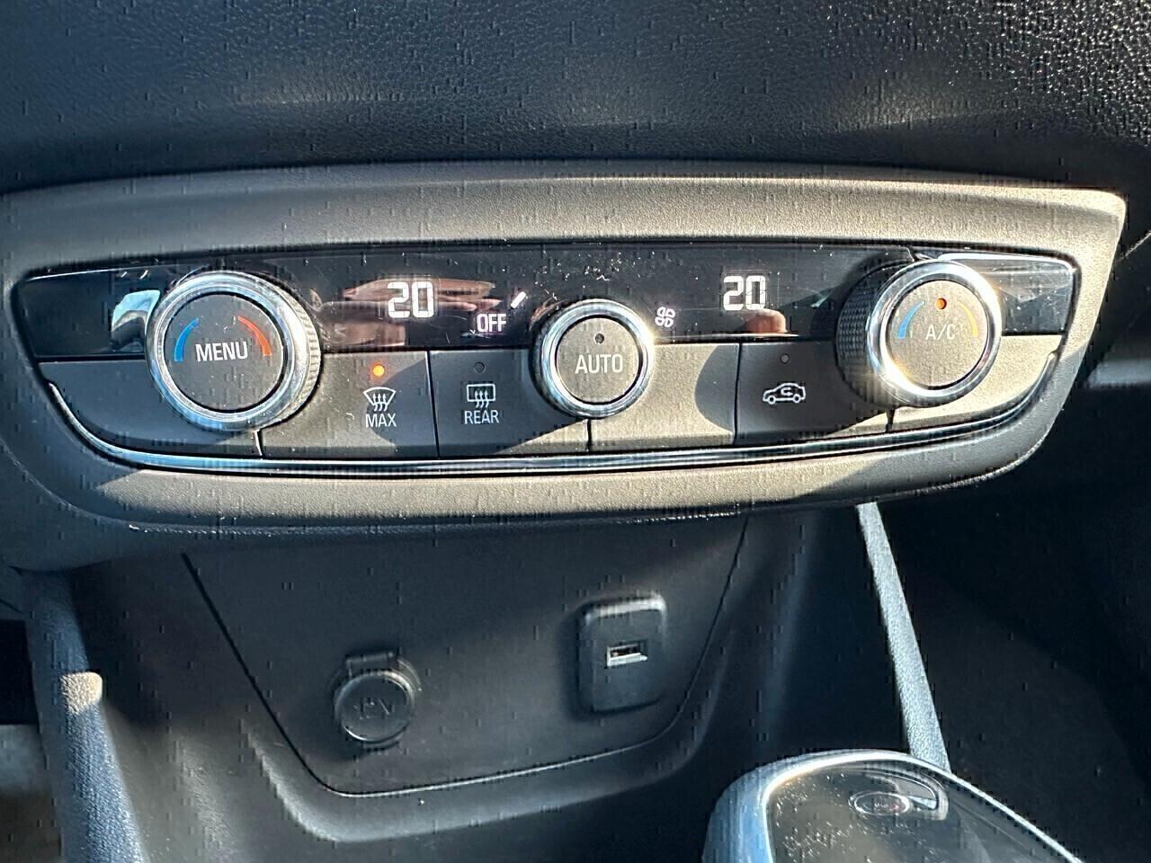 Opel Crossland Crossland X 1.5 ECOTEC D 120 CV Start&Stop aut. Innovation