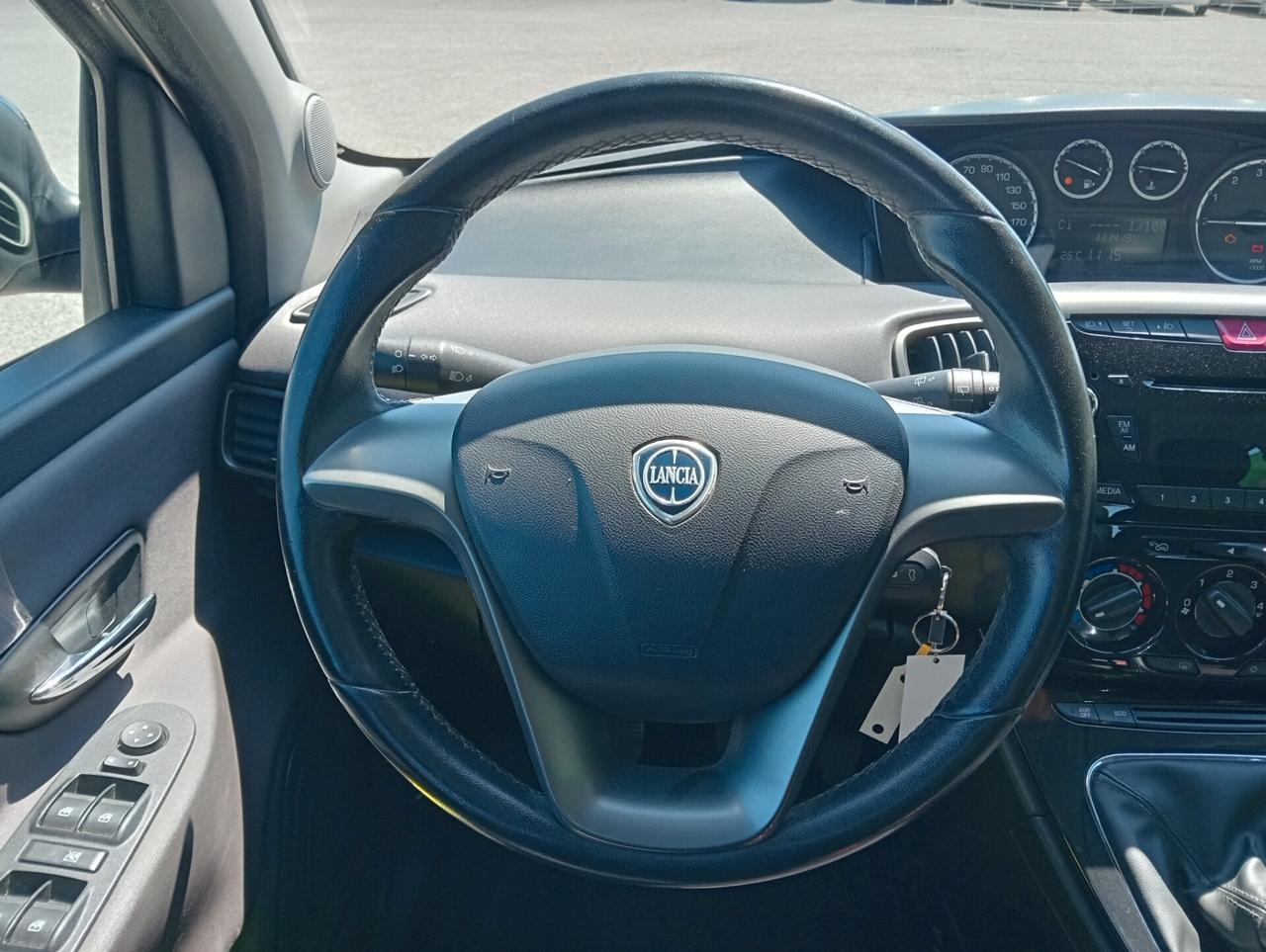 Lancia Ypsilon 0.9 85cv 5p. Gold OK NEOPATENTATI
