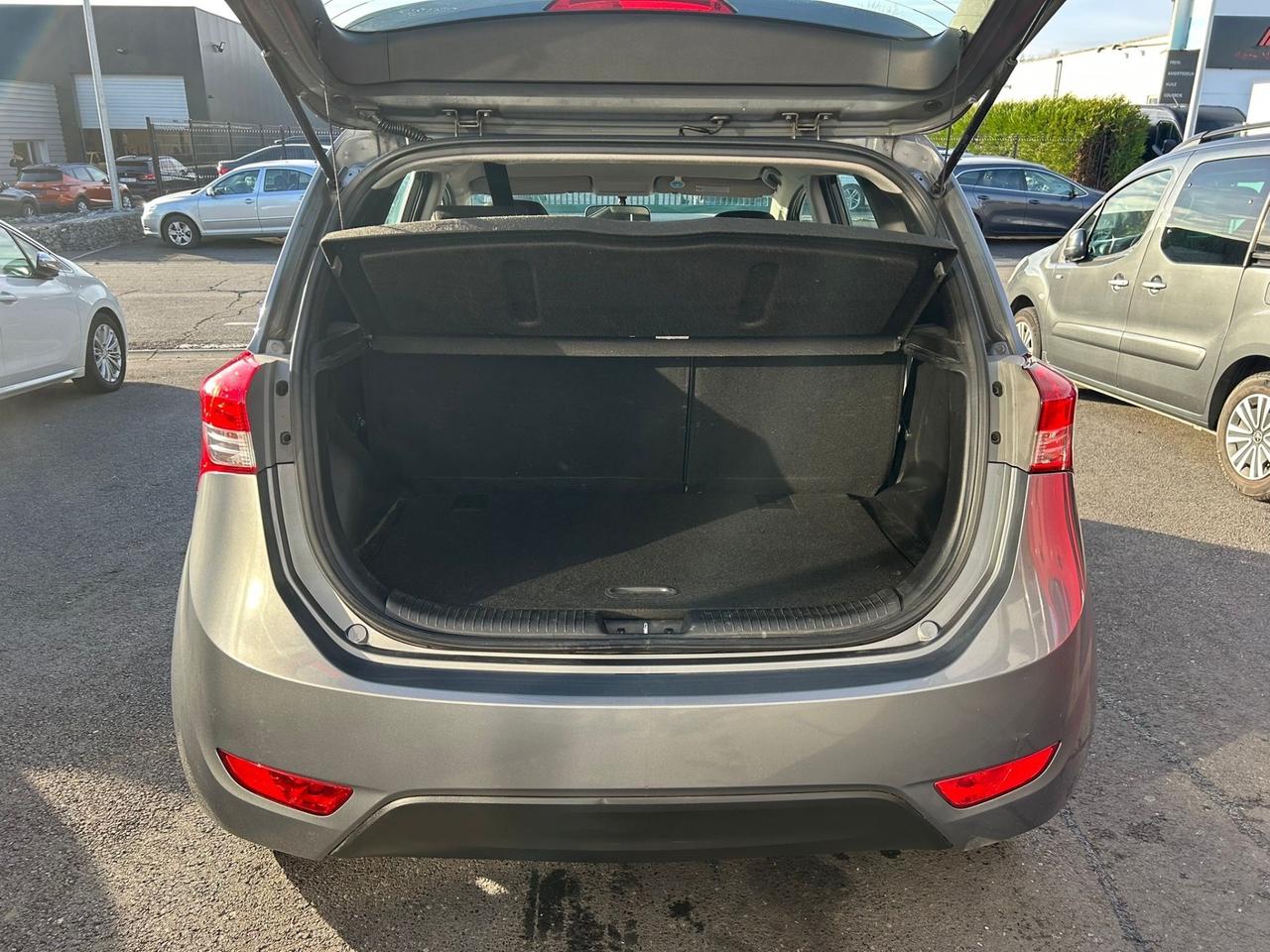 Hyundai iX20 1.4 credi 77cb