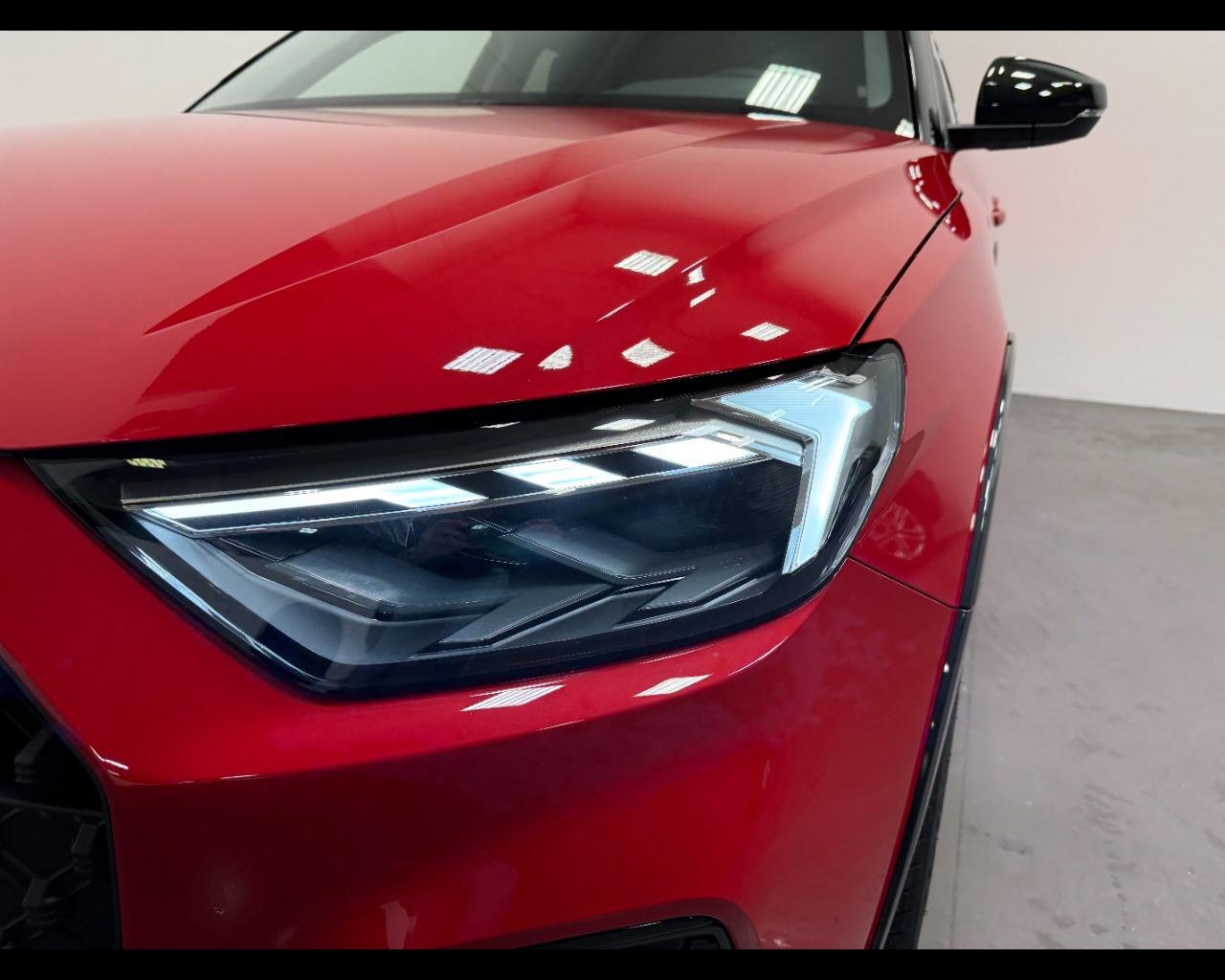 AUDI A1 ALLSTREET 30 TFSI S-TRONIC IDENTITY CONTRAST