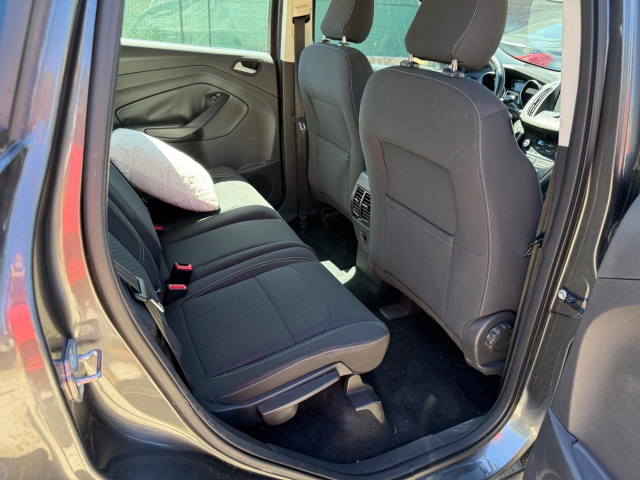 Ford Kuga 1.5 TDCI 120 CV S&S 2WD Business