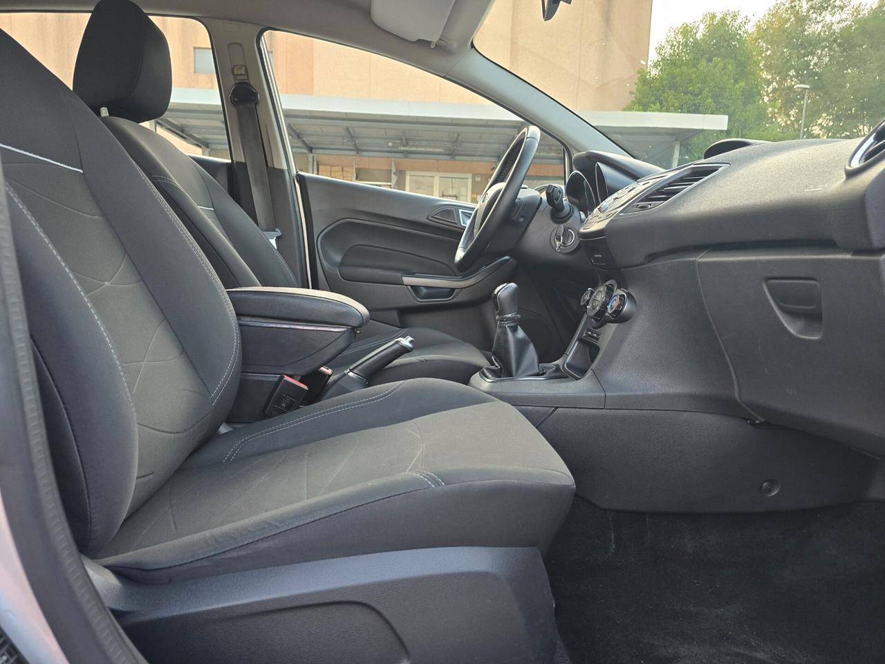 Ford Fiesta 1.5 TDCi 75CV 3 porte Black & White Edition