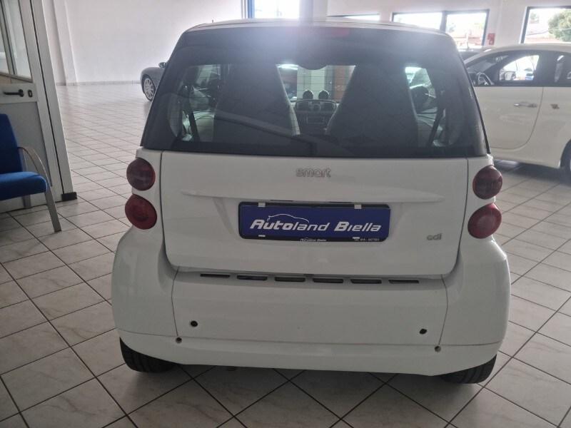 SMART fortwo 2ª serie fortwo 800 40 kW coupé ...