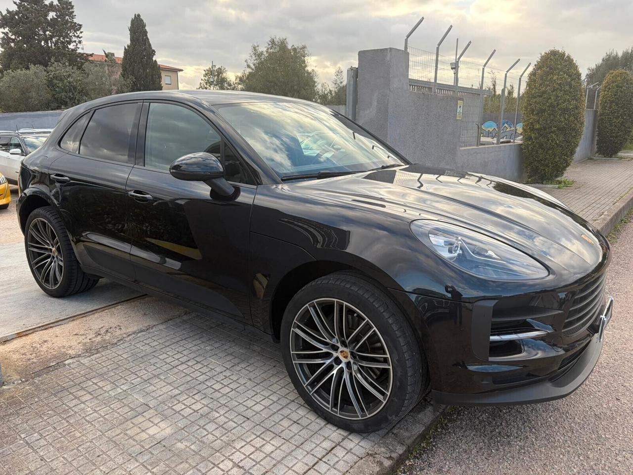 PORSCHE MACAN FULL - PANORAMA