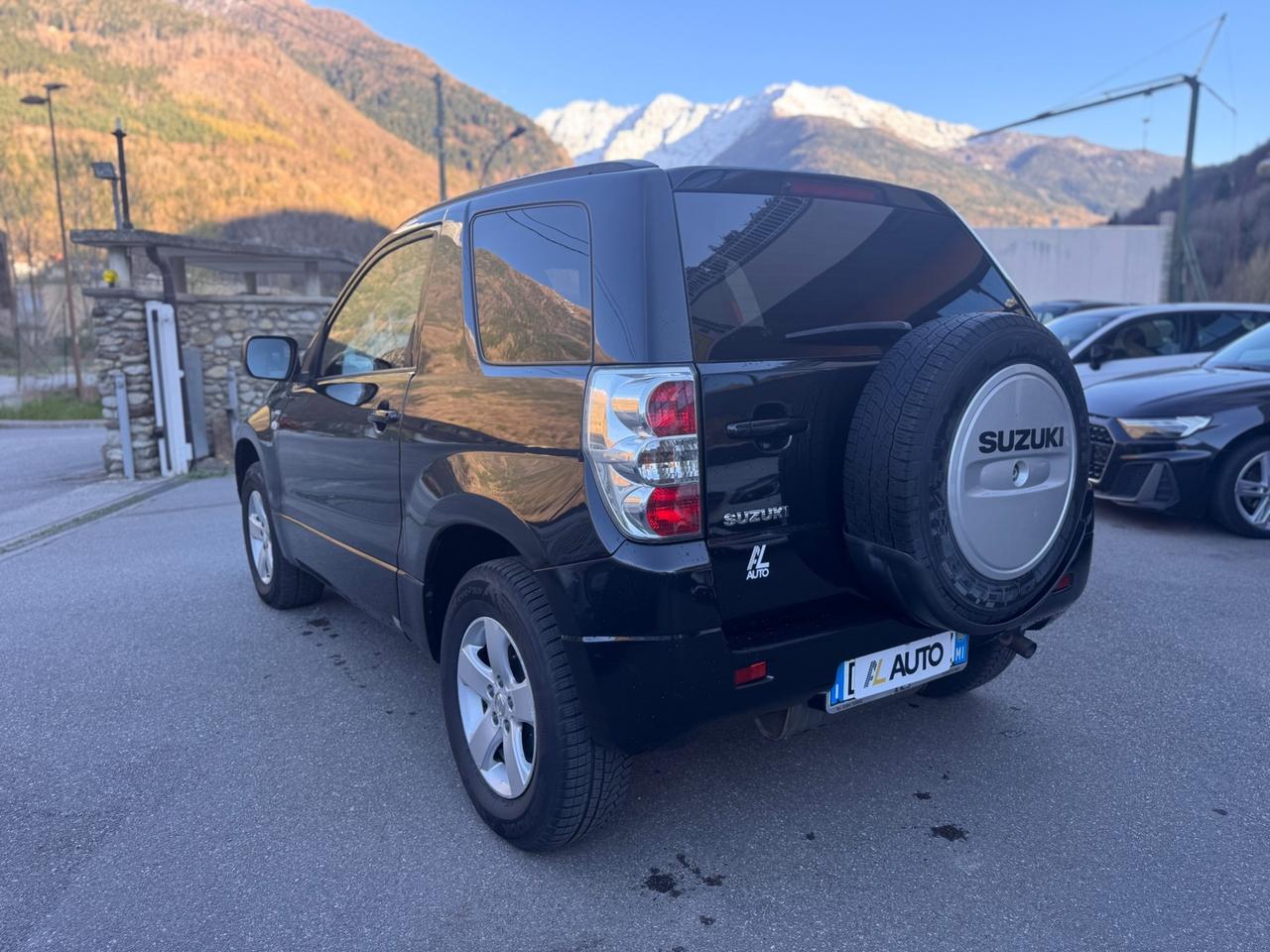 Suzuki Grand Vitara 1.9 DDiS 3 porte