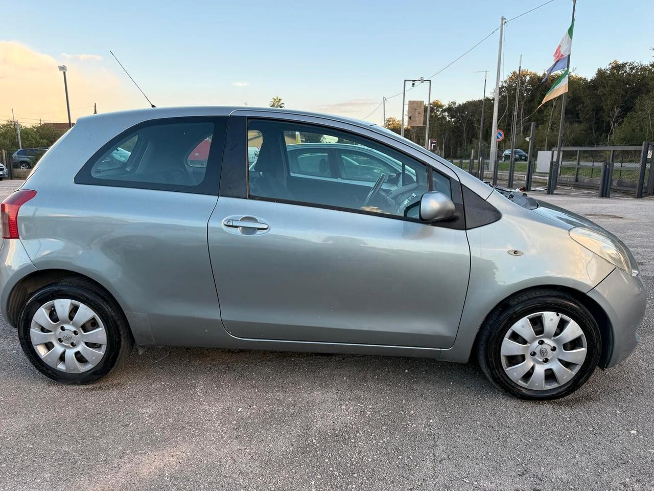 Toyota Yaris 1.4 D-4D 3 porte Sol