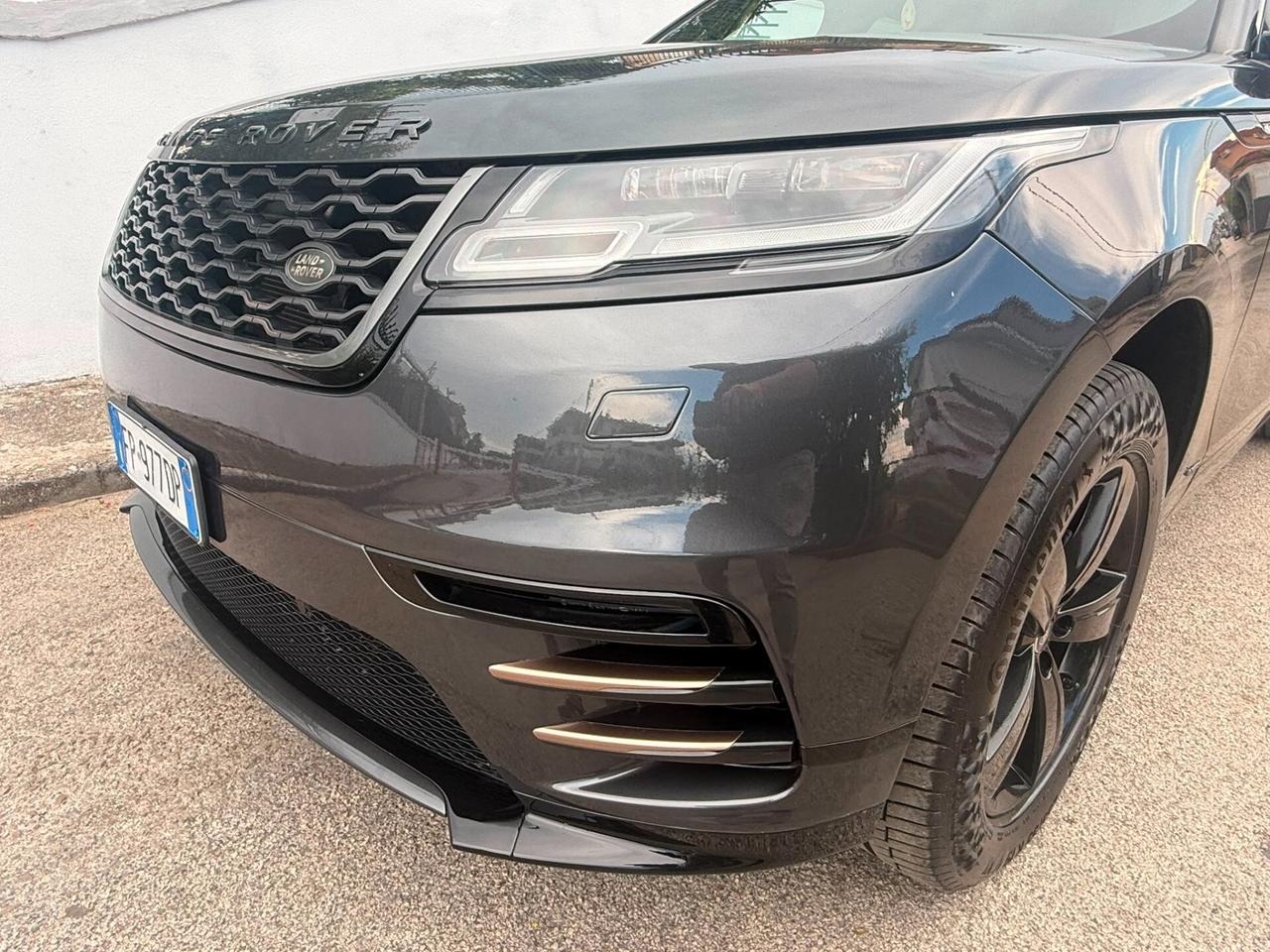 Land Rover Range Velar 2.0D I4 180 CV R-Dynamic HSE