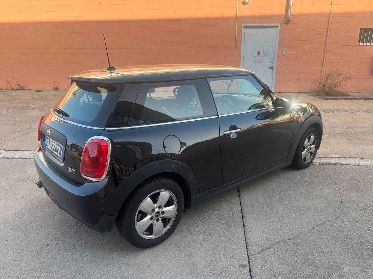Mini 1.2 One D Business
