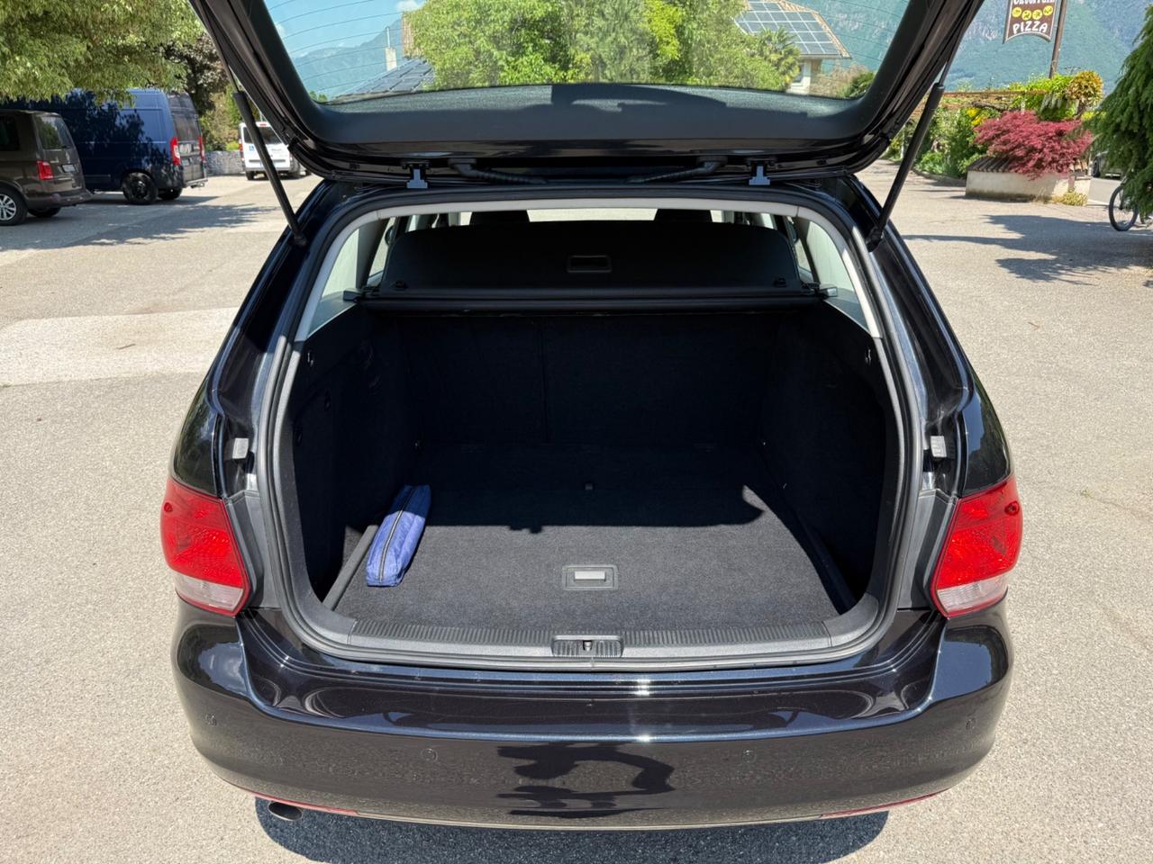 Volkswagen Golf Variant Golf Variant 1.6 TDI DPF Highline