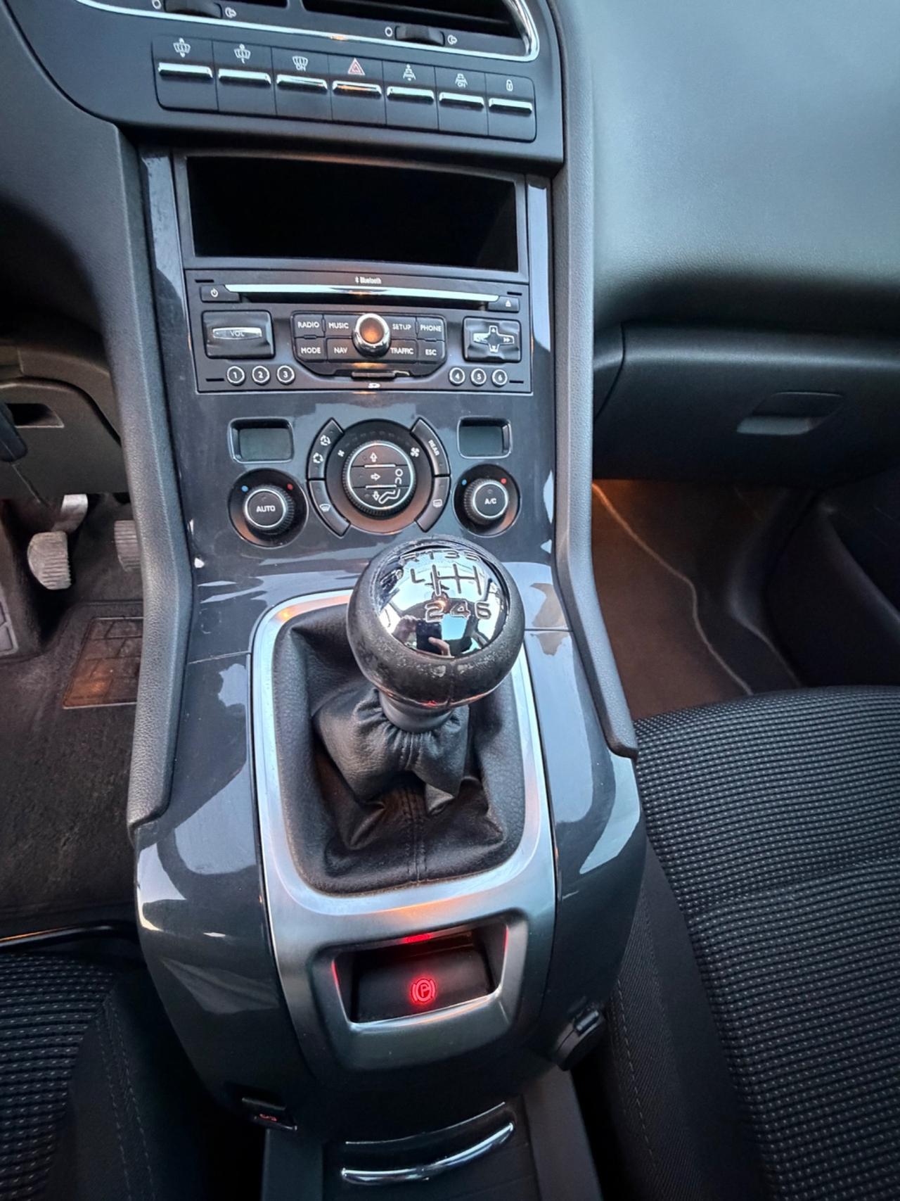 Peugeot 5008 1.6 HDi 110CV Premium