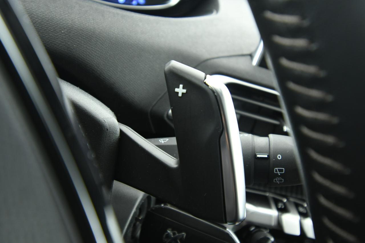 PEUGEOT 3008 1.5 bluehdi Business s&s 130cv eat8 APP CONNECT+NEOPATENTATI