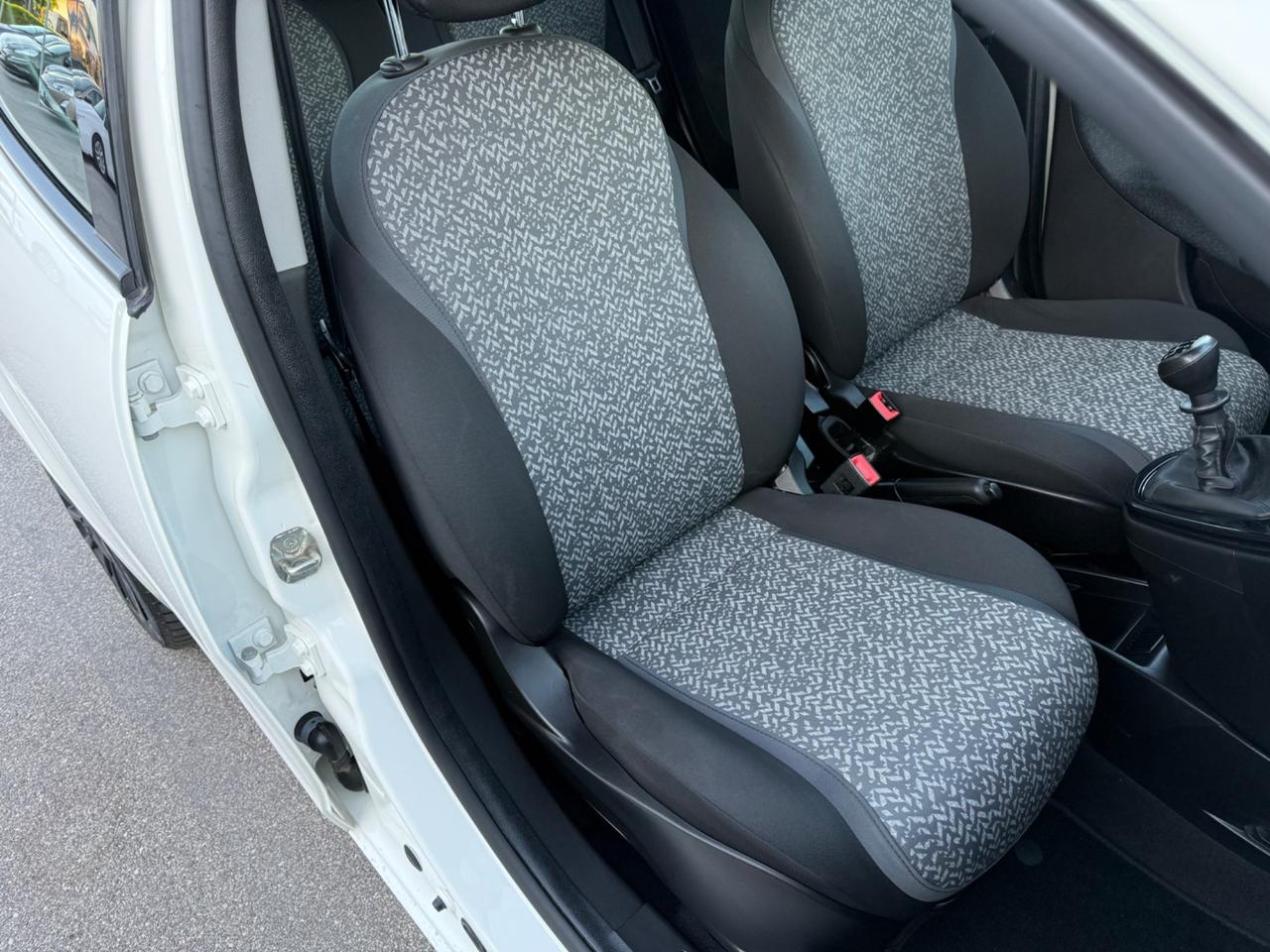 Lancia Ypsilon 1.0 69 Cv FireFly 5 porte S&S Hybrid Silver Plus