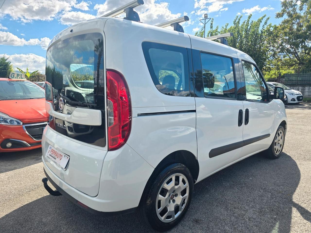 Fiat Doblo 1.6MJET COMI 5 POSTI GANCIO TRAINO