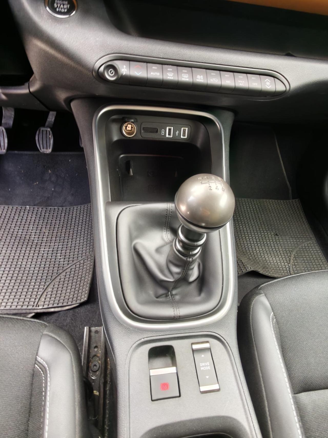 Jeep Avenger 1.2 Turbo 100 CV Summit permute e finanziamenti