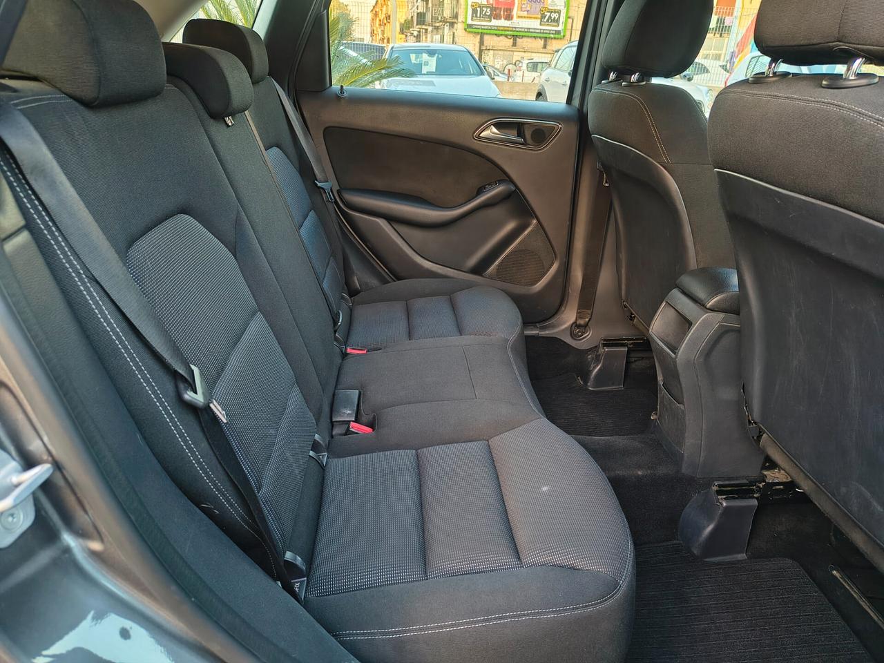 MERCEDES-BENZ CLASSE B 200 DISEL SOLO 119.000 KM 2012