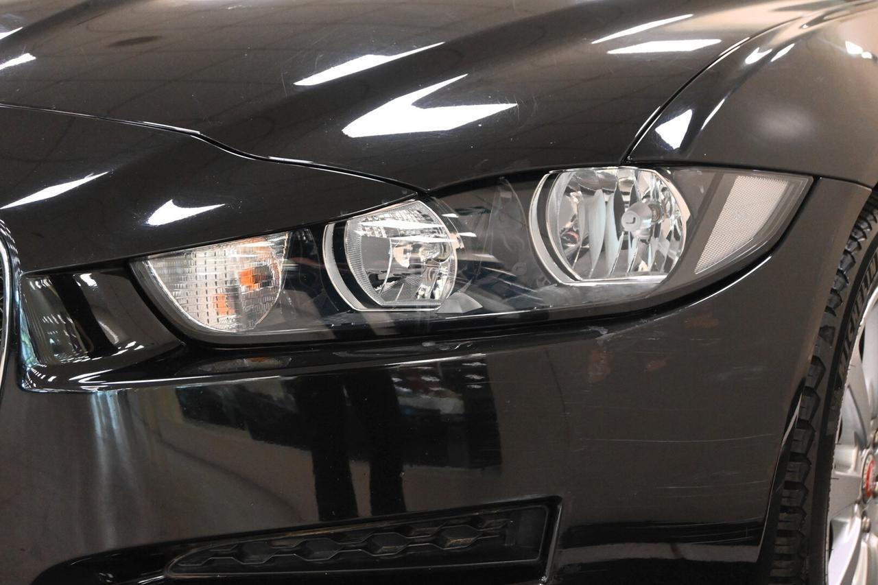 JAGUAR XE (X760) XE 2.0 D Turbo 180CV...