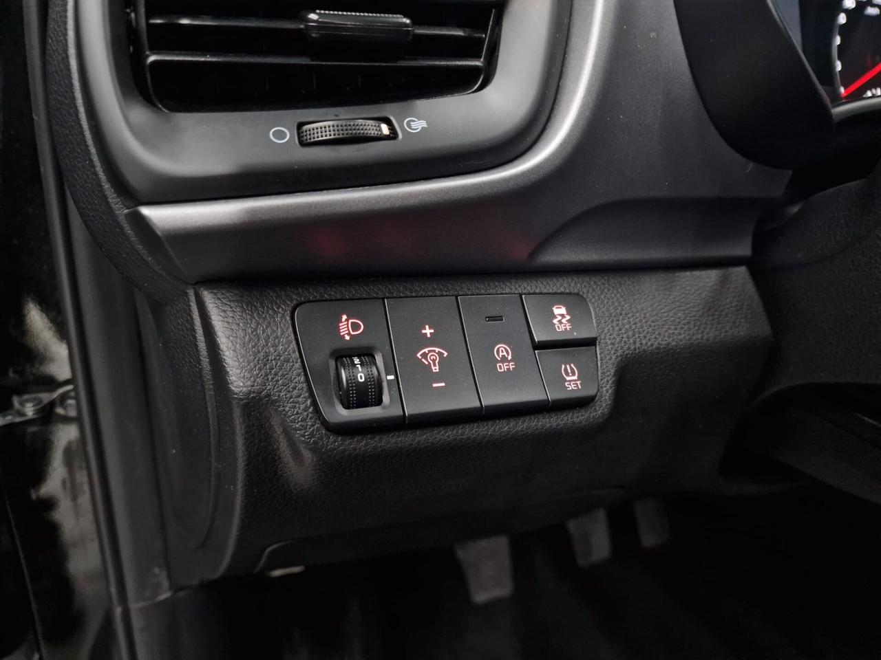 Kia Stonic 1.0 T-GDi 100 CV MHEV MT Urban Special Edition
