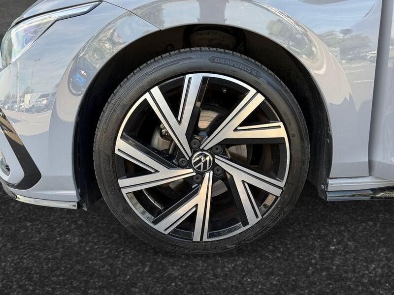Volkswagen Golf 8 1.5 ETSI EVO ACT R-LINE DSG 130 C